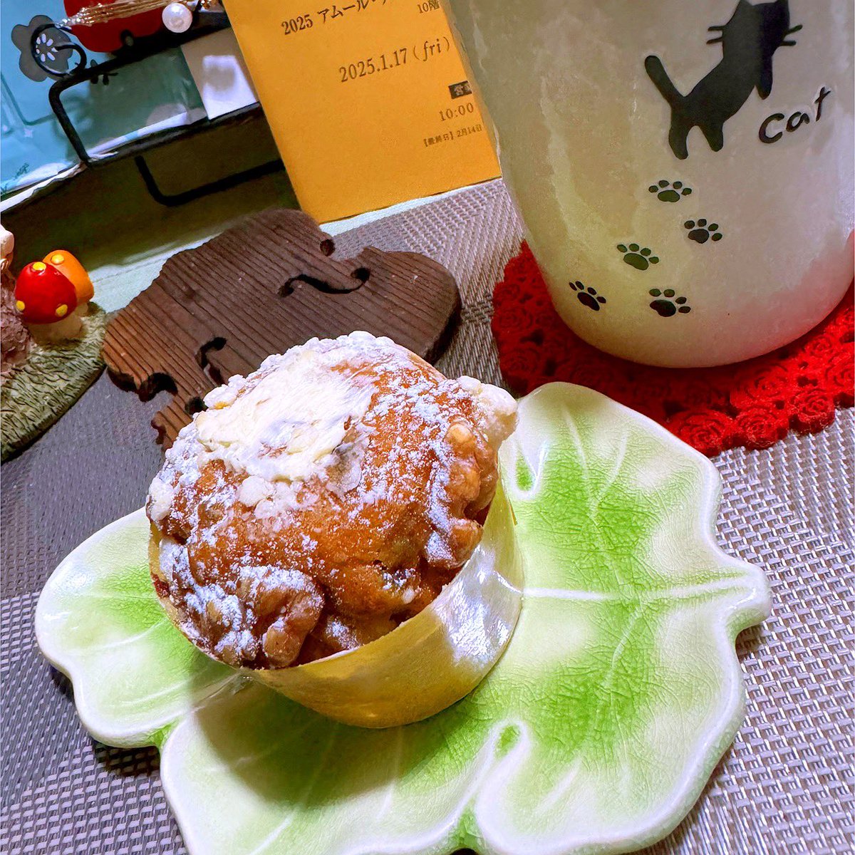 kyoyasaga's tweet image. #ベストオブクラシック
 #御嵩屋 のボーノポーク炭焼焼豚🐷(　ﾟдﾟ)ﾝﾏｯ!
食後のおやつに  #canarina 果実とバター ラムレーズンマフィンを #ネスプレッソ☕️と。 
ヴィオラスペース、🎻師匠も参加した事ある。シャコンヌ、合奏編曲なら生きてるうちに弾けるかなぁ…
 #アムールデュショコラ