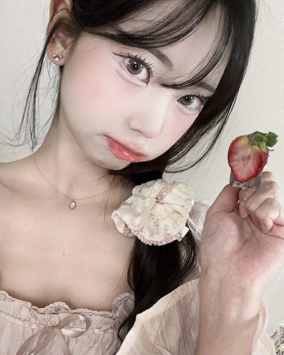 LeeHanheeFeed 🍓 tweet media