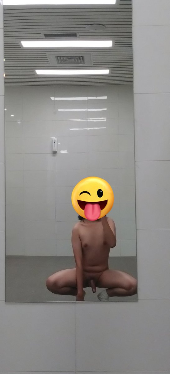 新帳號的第一篇文也來個大年粗一
#野裸 #暴露