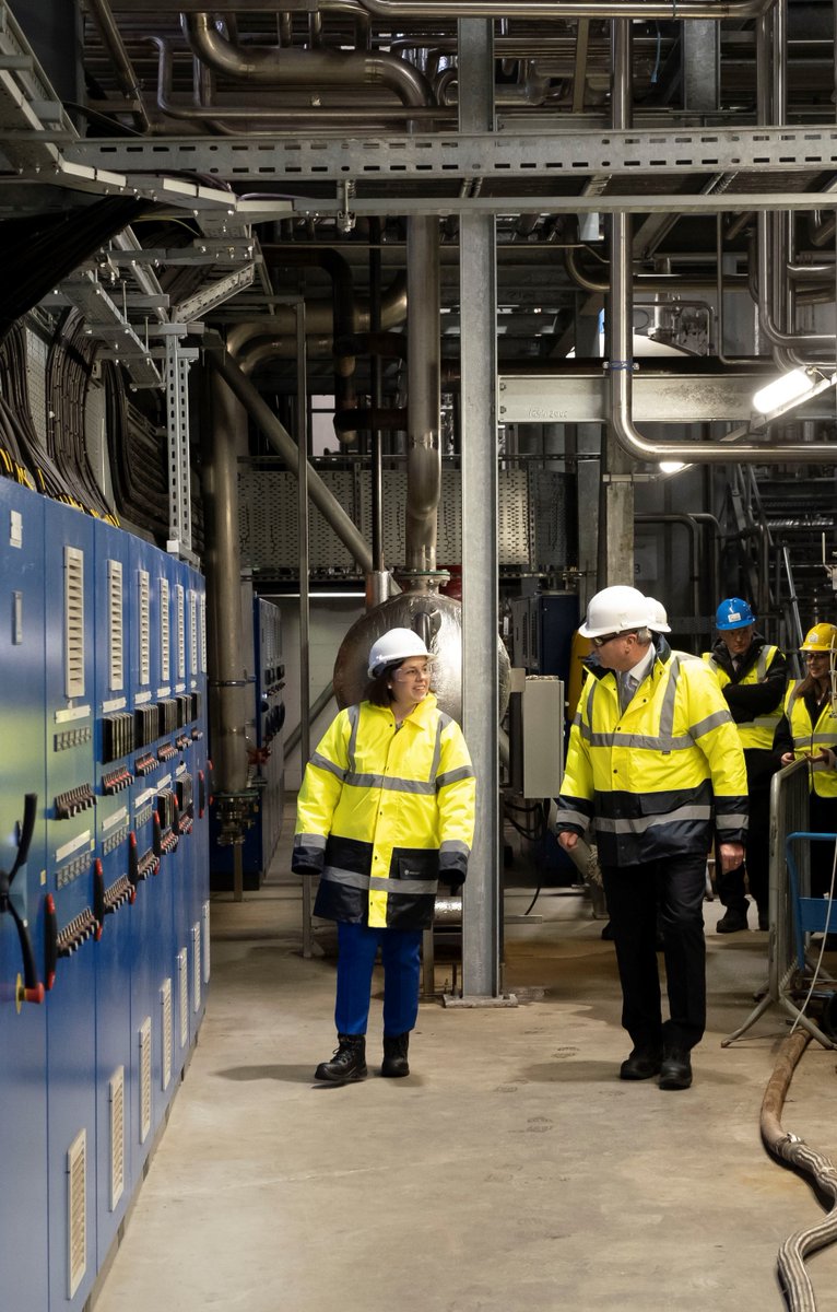 It's hoped a Grangemouth biorefinery will reduce the dependency on fossil fuels.

Celtic Renewables takes waste from the food, drink and agriculture industries and turns it into high-value green chemicals.

Deputy First Minister Kate Forbes visited the site today.