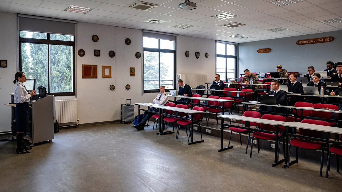 Ecole des commissaires des armées - ECA (@ecarmees) on Twitter photo 𝗡𝗼𝘂𝘃𝗲𝗮𝘂 𝘀𝘁𝗮𝗴𝗲 « 𝗔𝗰𝗵𝗮𝘁 𝗱𝗮𝗻𝘀 𝗹𝗲𝘀 𝗲𝗻𝗴𝗮𝗴𝗲𝗺𝗲𝗻𝘁𝘀 𝗼𝗽𝗲́𝗿𝗮𝘁𝗶𝗼𝗻𝗻𝗲𝗹𝘀 » organisé en partenariat avec le Centre Interarmées du Soutien « Administration des Opérations » (CIAO).
defense.gouv.fr/commissariat/m…
<a href="/SCArmees/">Commissariat des armées</a> 𝗡𝗼𝘂𝘃𝗲𝗮𝘂 𝘀𝘁𝗮𝗴𝗲 « 𝗔𝗰𝗵𝗮𝘁 𝗱𝗮𝗻𝘀 𝗹𝗲𝘀 𝗲𝗻𝗴𝗮𝗴𝗲𝗺𝗲𝗻𝘁𝘀 𝗼𝗽𝗲́𝗿𝗮𝘁𝗶𝗼𝗻𝗻𝗲𝗹𝘀 » organisé en partenariat avec le Centre Interarmées du Soutien « Administration des Opérations » (CIAO).
defense.gouv.fr/commissariat/m…
<a href="/SCArmees/">Commissariat des armées</a>