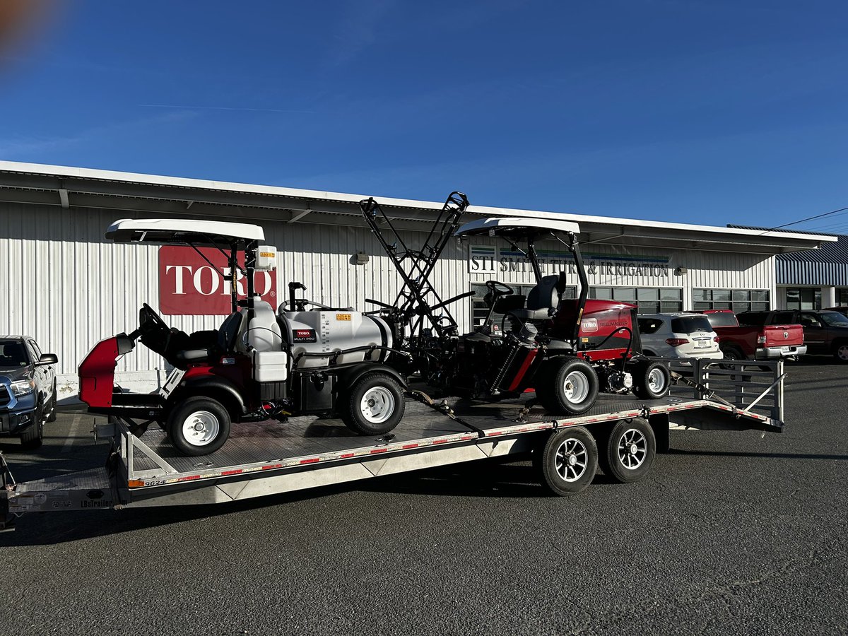 Loaded up yesterday for deliveries today. <a href="/smithturf/">Smith Turf & Irrigation</a> and <a href="/TheToroCompany/">Toro</a>