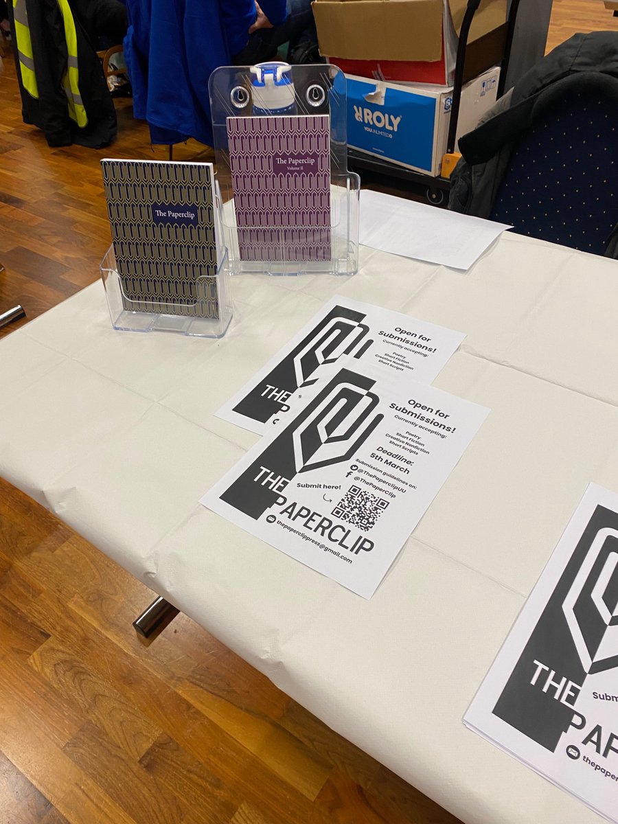 ThePaperclipUU's tweet photo. We are at re-freshers fayre in Coleraine campus today! 

Come visit our table to chat about our literary journal (and anything literature related!) 🖇️

@UUSU_Online @at_ulster https://t.co/UmqX1sW57T
