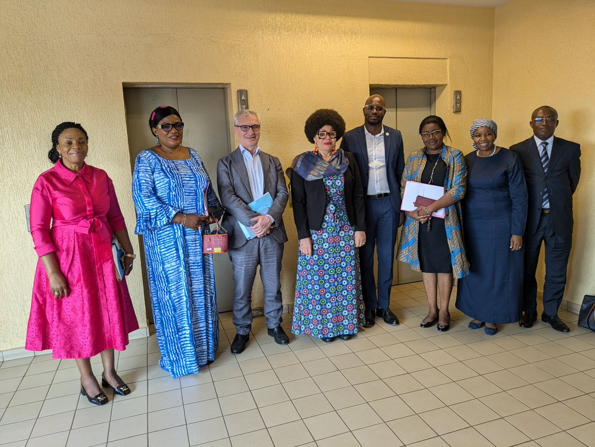 Honoured to meet with Dr  Kilo, Secretary of State, Minister of #BasicEducation.

We discussed the finalisation of the national school feeding strategy &amp; its sustainable financing to ensure food security for our children.