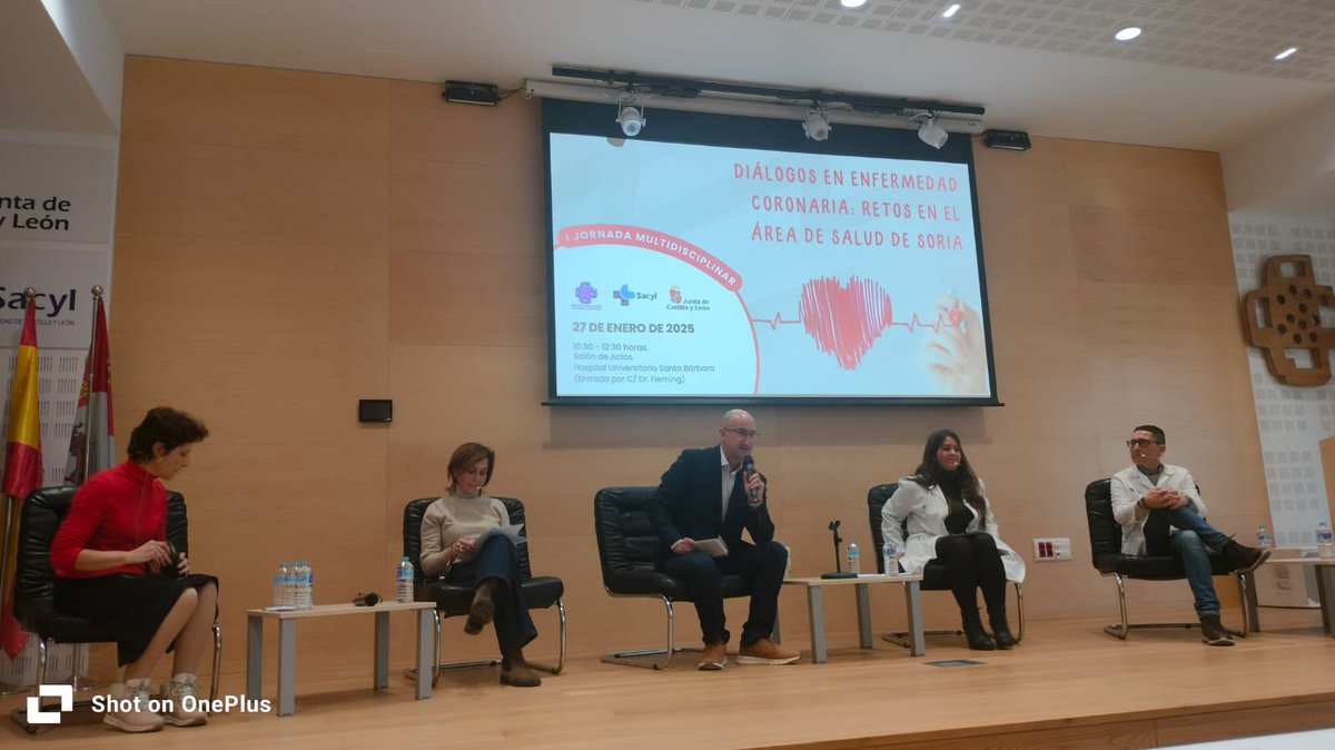 Este lunes recibimos la vista del consejero de <a href="/sacyl/">Sacyl</a> D. Alejandro Vázquez, para inaugurar la jornada:

“Diálogos en enfermedad coronaria: retos en el área de salud de #Soria”

Agradecemos al Dr Alberto San Román jefe de cardiología del #HCUV y a <a href="/Josefgilfer/">José Francisco Gil</a> por acompañarnos 😊