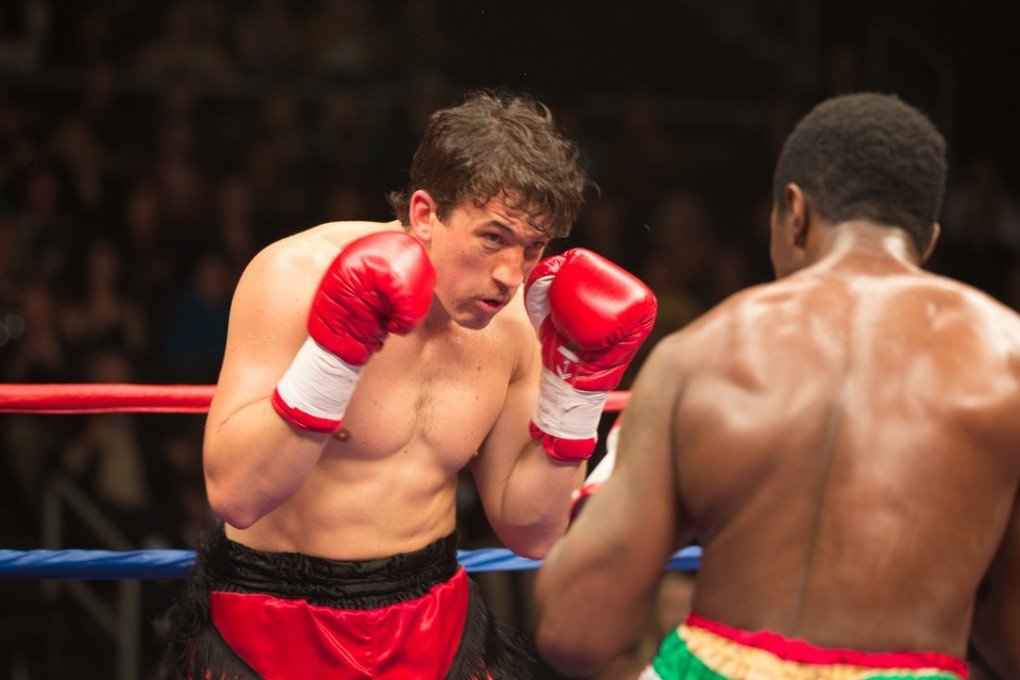 Gibboanxious's tweet photo. Honourable Mention: #BleedForThis
Miles Teller gives the best performance of his career, playing @5XPAZ. A high-energy boxing movie that's heavily influenced by Scorsese & it is no coincidence that he is the executive producer. I'm still surprised this got no Oscar attention. https://t.co/GPzmPjtZHE