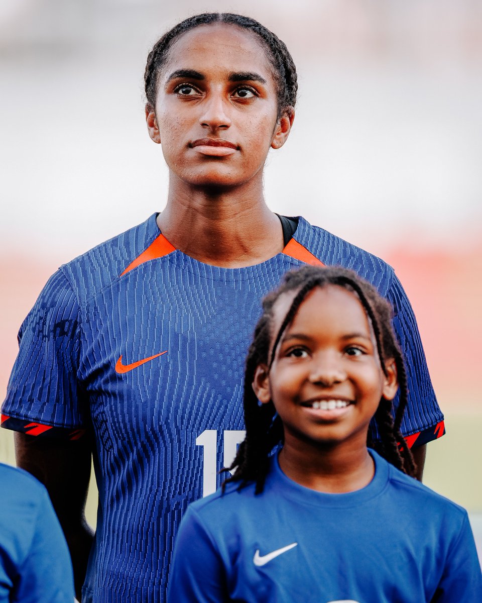 Copa90's tweet photo. Yes, Naomi Girma is worth the hype. 

Emma Hayes called her the best defender she’s ever seen. And who are we to argue?

The first-ever million dollar player in women’s football is worth every penny.

🧵THREAD https://t.co/m9hbof297f