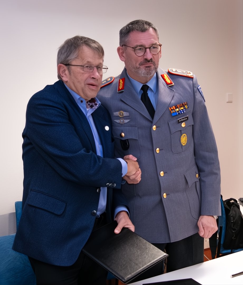 In Zeiten geopolitischer Unsicherheiten verstärken #CharitéBerlin und #Bundeswehr ihre Zusammenarbeit. Gemeinsam möchten wir unsere Kooperation im Bereich #Infektionsmedizin verstärken, um in möglichen Gefahrenlagen gut vorbereitet zu sein. charite.de/service/presse…
