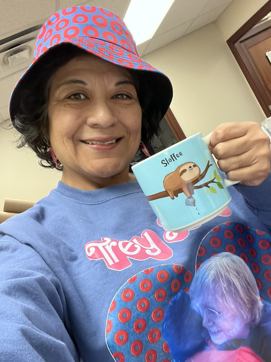 rosietexecano's tweet photo. Itโs Trey Day! Heyyyyy! We get to #Phish for 4 nights! Iโm calling a Landlady opener! If you are in Mexico, stay safe and have the best time ever! Have a wonderful Wednesday! โค๏ธ๐กโญ๏ธ๐ฒ๐ฝ #phexico #treysay #converse #mexicancousin https://t.co/TbSAC80Bg6