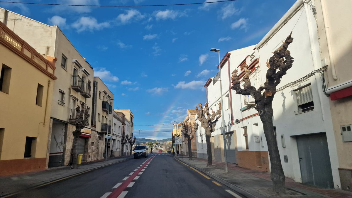 L’Ajuntament invertirà 170.000 € per a transformar la carretera del Vendrell al seu pas per Llorenç en una via més segura

Llegiu la notícia sencera a la web municipal: llorenc.cat/lajuntament-in…

#LlorençdelPenedès #BaixPenedès #AjuntamentLlorenç #informació #millores #seguretat