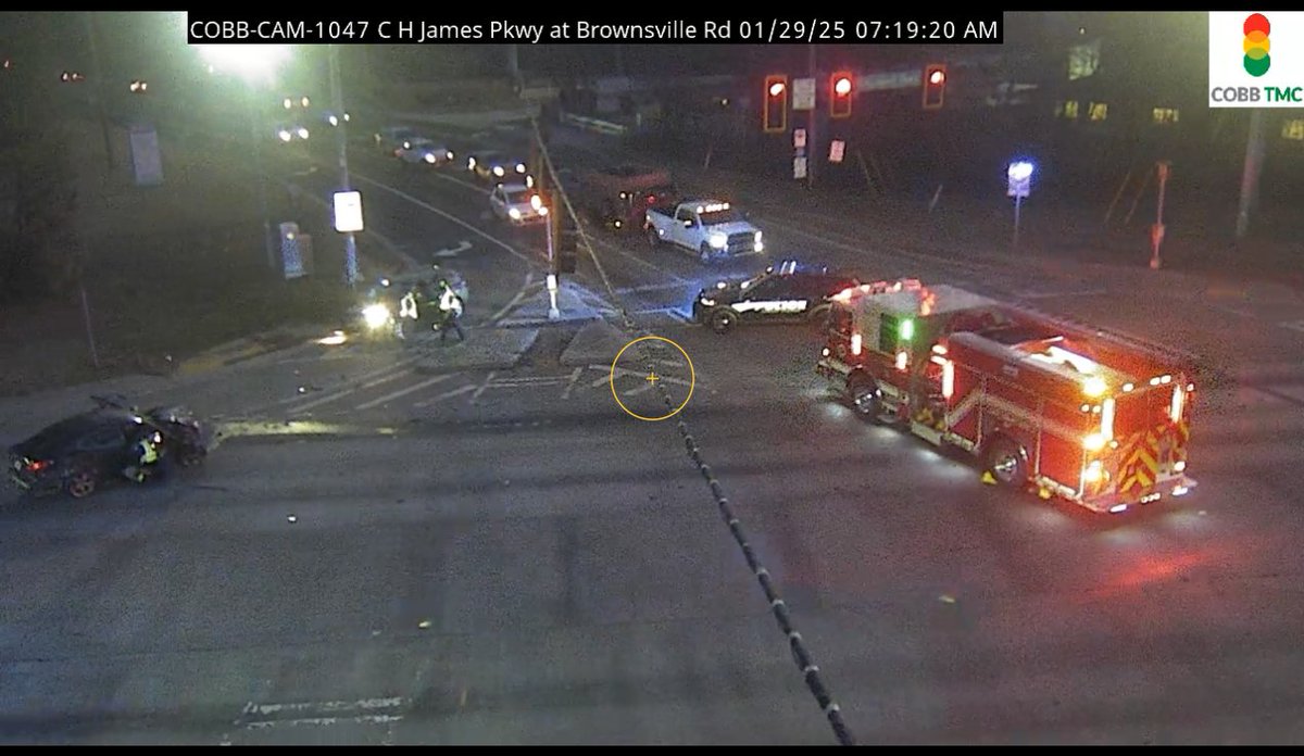 Crash blocking most of C H James Pkwy NB at Brownsville Rd. #ATLTraffic