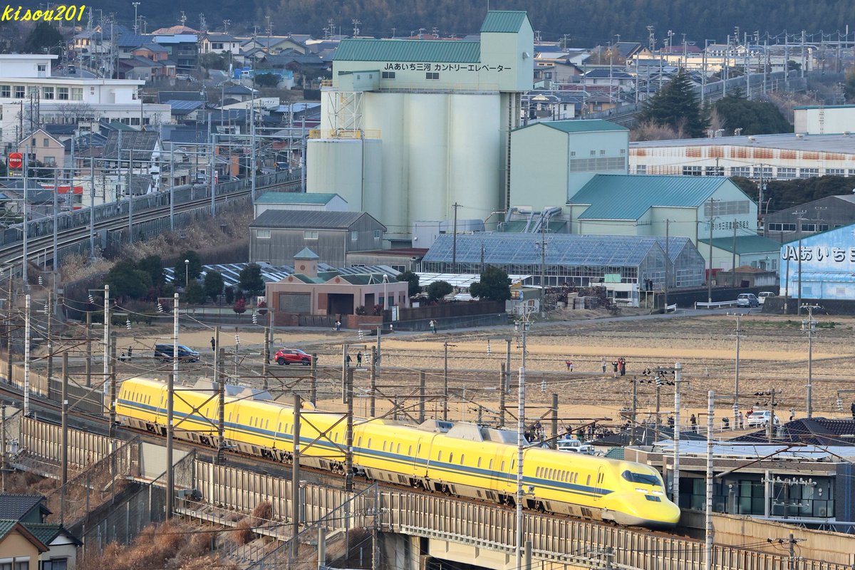 kisou201's tweet photo. 2025.01.28 3983A/2025.01.29 3980A
ドクター���エローのぞみ検測。
ありがとうT4編成。

#ドクターイエロー https://t.co/z1SowE3qmG