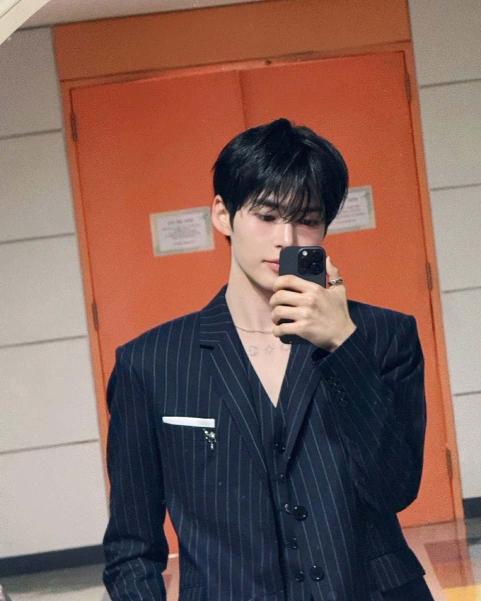 haobinsplanet's tweet photo. HE IS SO INSANE FOR THIS https://t.co/vCkGbEvfOt
