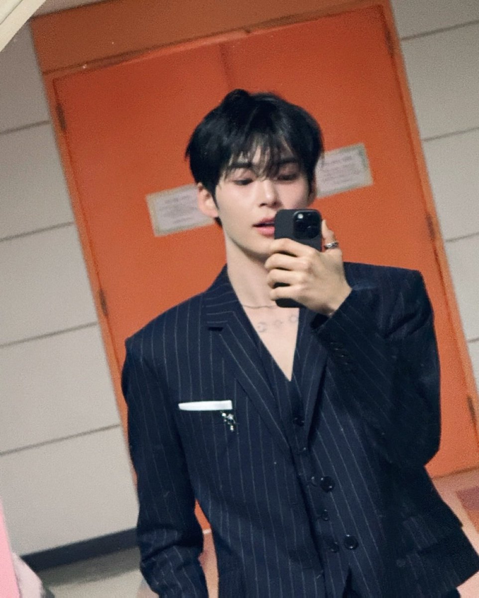 haobinsplanet's tweet photo. HE IS SO INSANE FOR THIS https://t.co/vCkGbEvfOt