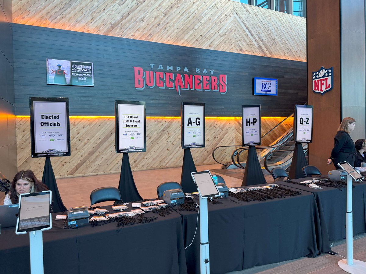 DCE Productions tweet media