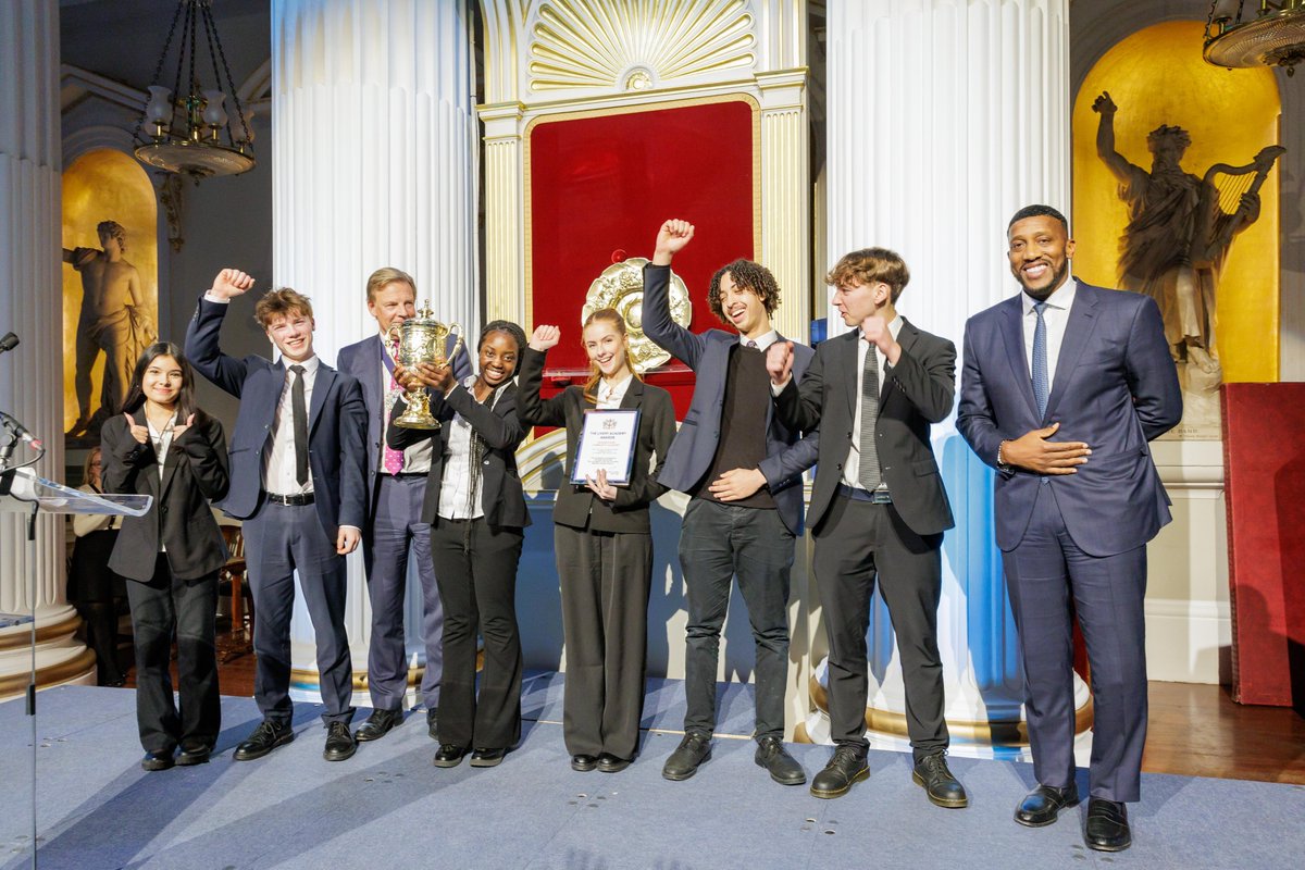Lord Mayor of London, Alastair King (@citylordmayor) on Twitter photo Huge congratulations to Mossbourne Community Academy and <a href="/GrocersHall/">Grocers' Hall</a> - the winners of the 2025 Livery Academy Awards. The Awards were developed to foster young peoples' entrepreneurial skills, and all four school teams gave fantastic presentations on their community-based Huge congratulations to Mossbourne Community Academy and <a href="/GrocersHall/">Grocers' Hall</a> - the winners of the 2025 Livery Academy Awards. The Awards were developed to foster young peoples' entrepreneurial skills, and all four school teams gave fantastic presentations on their community-based