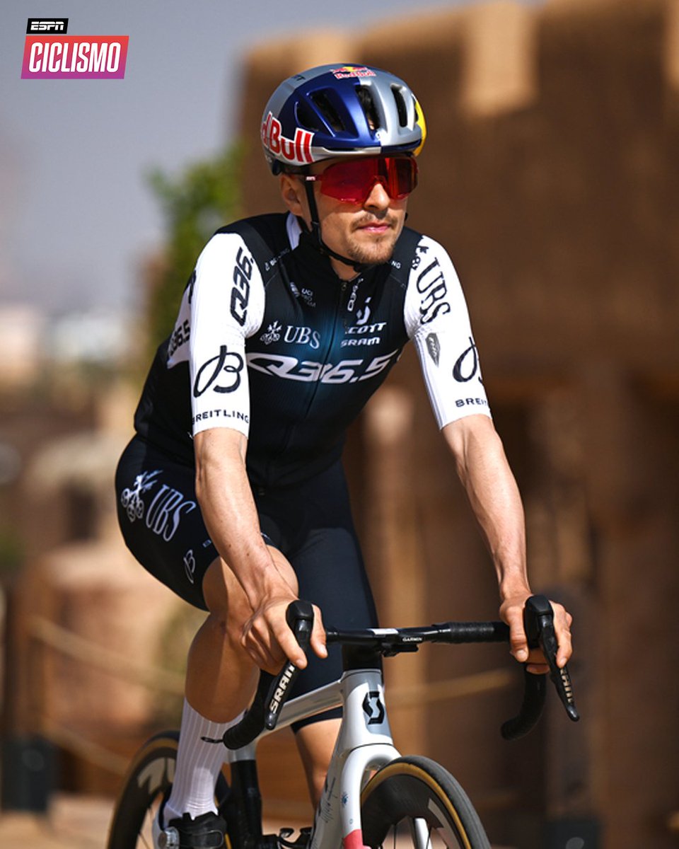 ESPNCiclismo's tweet photo. ¡¡HA GANADO TOM #PIDCOCK!! 💥

El británico consiguió su primera victoria en el #Q365ProCycling al conquistar la Etapa 2 del #AlulaTour y es el nuevo líder de la competencia. Rainer #Kepplinger (Bahrain) y Alan #Hatherly completaron el podio. https://t.co/B6OKSZpjf6