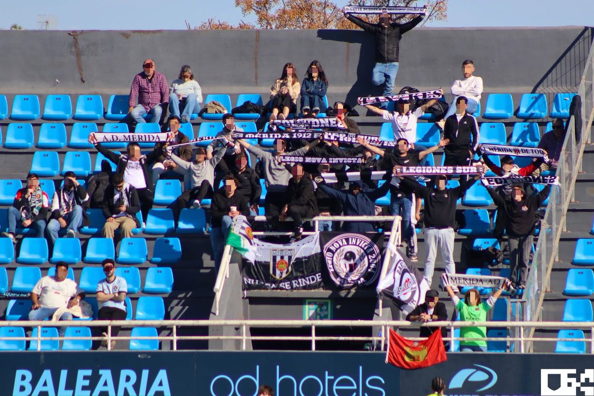 humildexhuevos's tweet image. Ésta afición a entregada y cabezona no la gana nadie.
El peor equipo de visitante y se plantan un finde en Ibiza y al otro agotando las entradas en dos días.
El Mérida juega en casa tanto de local como visitante. Sólo falta que se vea también en el césped.