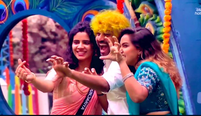 Lilly_TVK's tweet image. #GoaGuys vibe again 🔥

Happy to see you Guys 🫶🏻❤️
#SoundariyaNanjundan𓃶 #Jacqulinelydia𓃵 #Rayan #BiggBossTamilSeason8 #BiggBossTamil #GoaGang