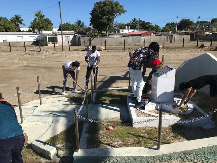 RedJovenesMinem's tweet photo. Múltiples son las tareas a desarrollar por la #RedJovenesMinem de la Empresa Filial Salinera de Guantánamo en recordación a nuestro Héroe Nacional 🇨🇺 
#CubaVencerá 
#SíPorCuba https://t.co/nYO7P0yLFl