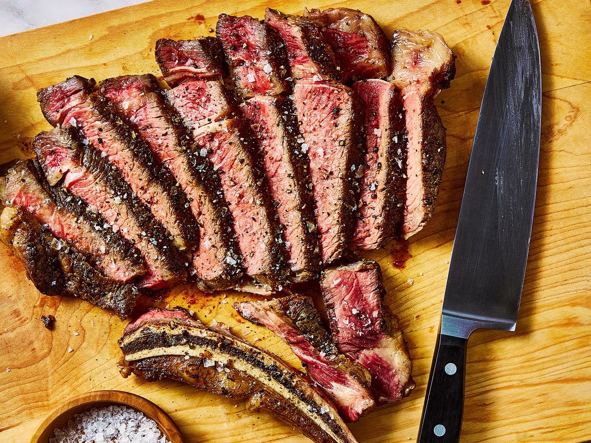 Most people want to:
- Lose fat
- Gain muscle
- Save money

Here are the top food items to drop some WEIGHT and save some MONEY

Thread // 

*bookmark if you are looking to feel/look better on a budget