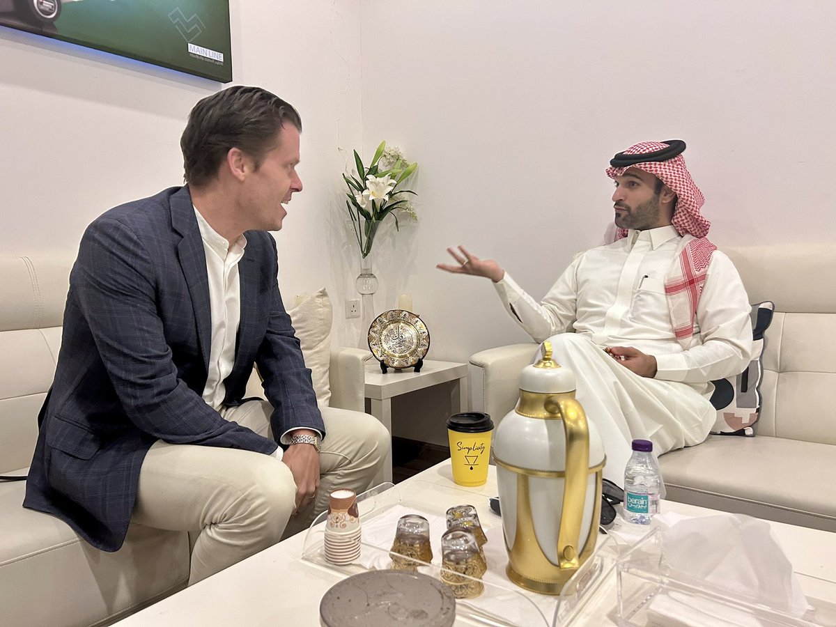 q_d2030's tweet photo. Qahtani &amp; Partners, in collaboration with Dr. Evan Shellshear (Ubidy &amp; UQ), is developing an AI training center to:
🔹 Upskill professionals in healthcare, engineering &amp; tech
🔹 Drive digital transformation
🔹 Bridge the AI skills gap

A major step in advancing AI applications! https://t.co/0N3VpqxD9f