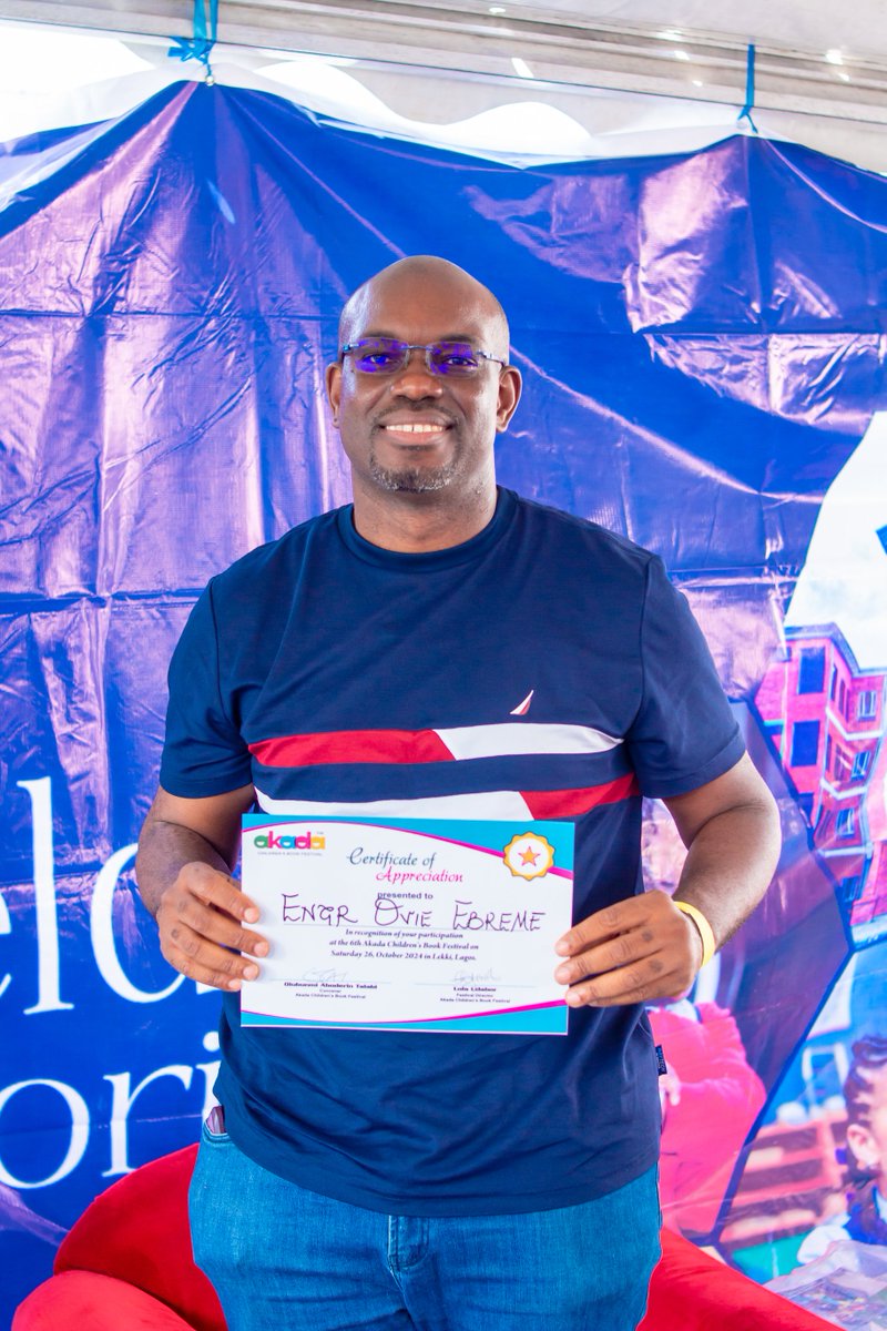 We had a blast at our storytime session featuring An African Christmas with Queenie and King! A book by children's author <a href="/LadyLouisaWrite/">LadyLouisa Writes🇳🇬🇬🇧🇨🇦🍁</a>, represented by <a href="/OvieEbreme/">Ovie Ebreme</a> at the 6th Akada Children’s Book Festival.

Thank you, <a href="/LadyLouisaWrite/">LadyLouisa Writes🇳🇬🇬🇧🇨🇦🍁</a>, for this wonderful story!

#ACBF2024