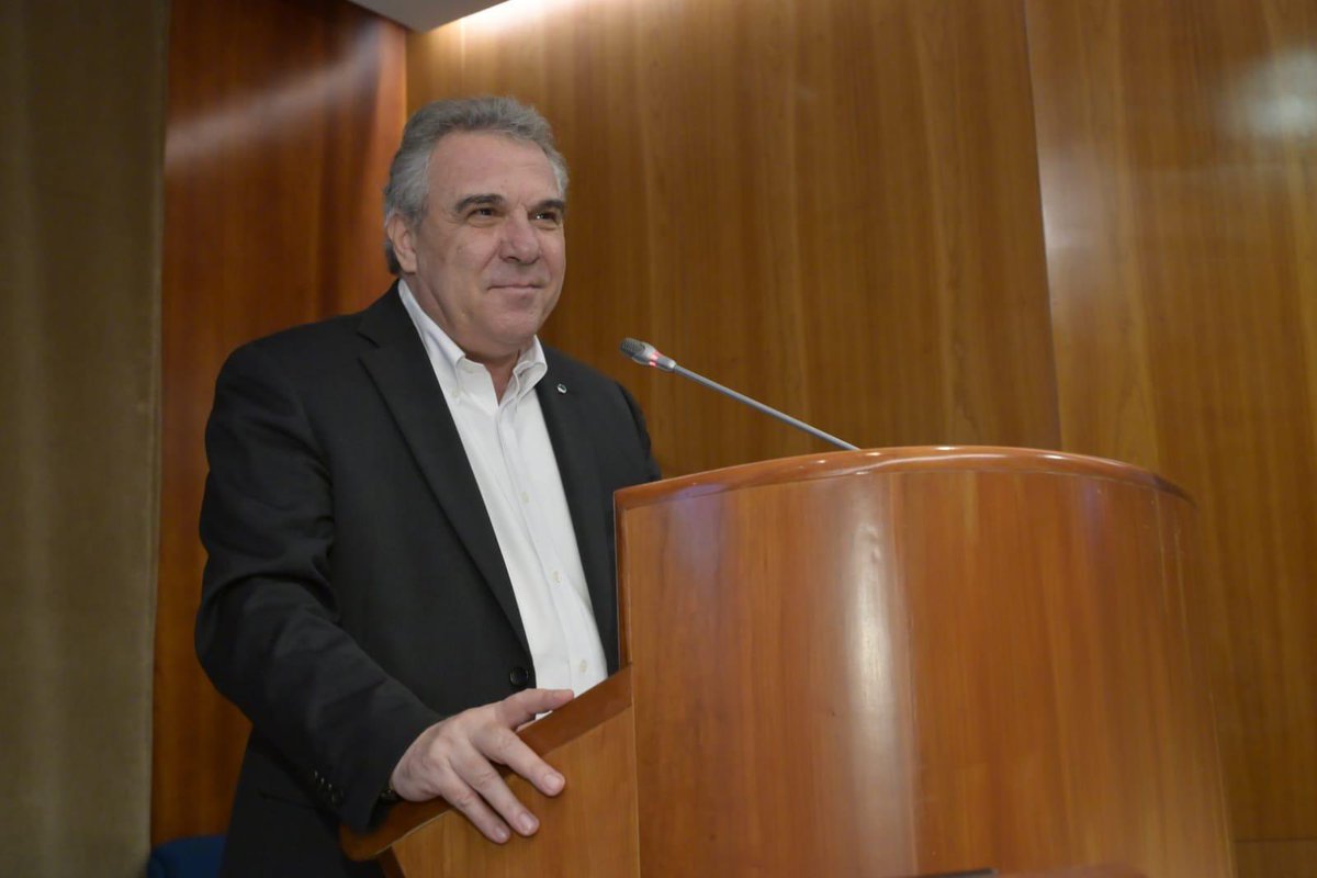 CISL Nazionale (@cislnazionale) on Twitter photo #LuigiSbarra: “Molto positivo l’accordo siglato nella notte dalla <a href="/FilcaCisl/">Filca Cisl Nazionale</a> e dagli altri sindacati sulla parte salariale del contratto collettivo nazionale di lavoro industria e cooperative dell’edilizia per oltre 1 milione di addetti che permette di recuperare gli aumenti #LuigiSbarra: “Molto positivo l’accordo siglato nella notte dalla <a href="/FilcaCisl/">Filca Cisl Nazionale</a> e dagli altri sindacati sulla parte salariale del contratto collettivo nazionale di lavoro industria e cooperative dell’edilizia per oltre 1 milione di addetti che permette di recuperare gli aumenti