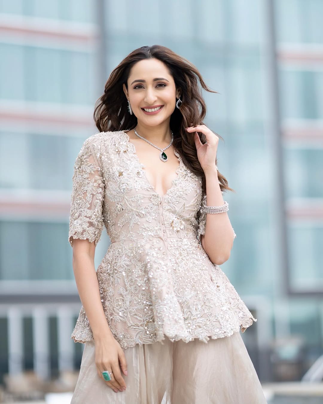 GidvWTeXAAAHibd?format=jpg&name=large