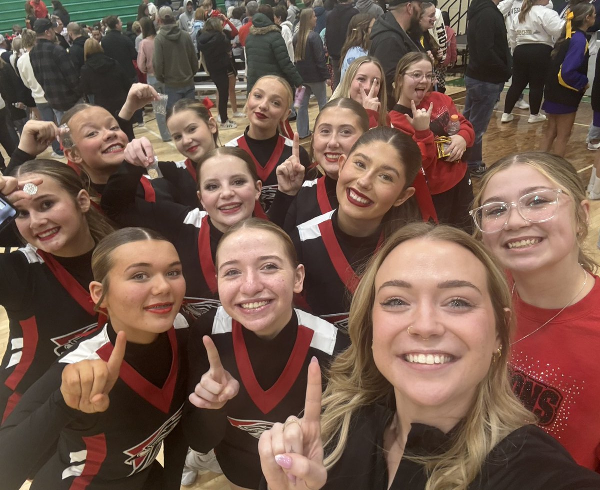 Congratulations to the Lady Falcons Cheerleading Competition team as they advanced to the OASSA Cheer State Championships at Big Walnut HS on 02/22/25 (time TBD)!