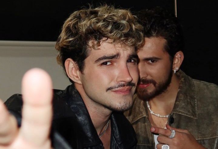 jaostage's tweet image. meu gosto musical é mais ou menos assim