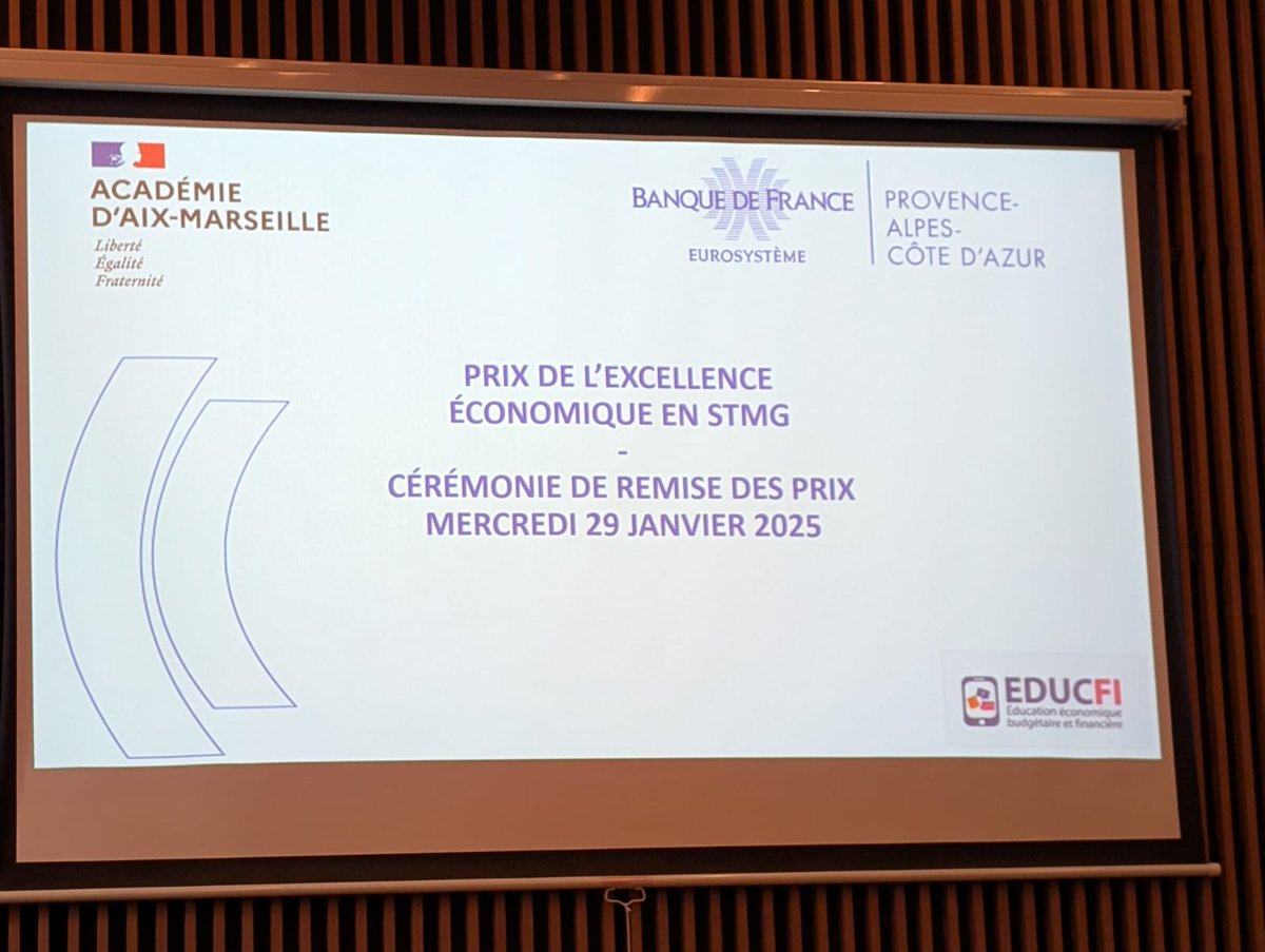 Proviseur Cité scolaire d'Apt (@prdegaulleapt) on Twitter photo Thaïs représente le lycée d'Apt à la cérémonie de remise des diplômes de participation au Prix d'excellence économique à la Banque France #Educfi
<a href="/AcAixMarseille/">Acad. Aix-Marseille</a> <a href="/dsden84/">DSDEN de Vaucluse</a> <a href="/Educfi_BDF/">EDUCFI Banque de France</a> Thaïs représente le lycée d'Apt à la cérémonie de remise des diplômes de participation au Prix d'excellence économique à la Banque France #Educfi
<a href="/AcAixMarseille/">Acad. Aix-Marseille</a> <a href="/dsden84/">DSDEN de Vaucluse</a> <a href="/Educfi_BDF/">EDUCFI Banque de France</a>