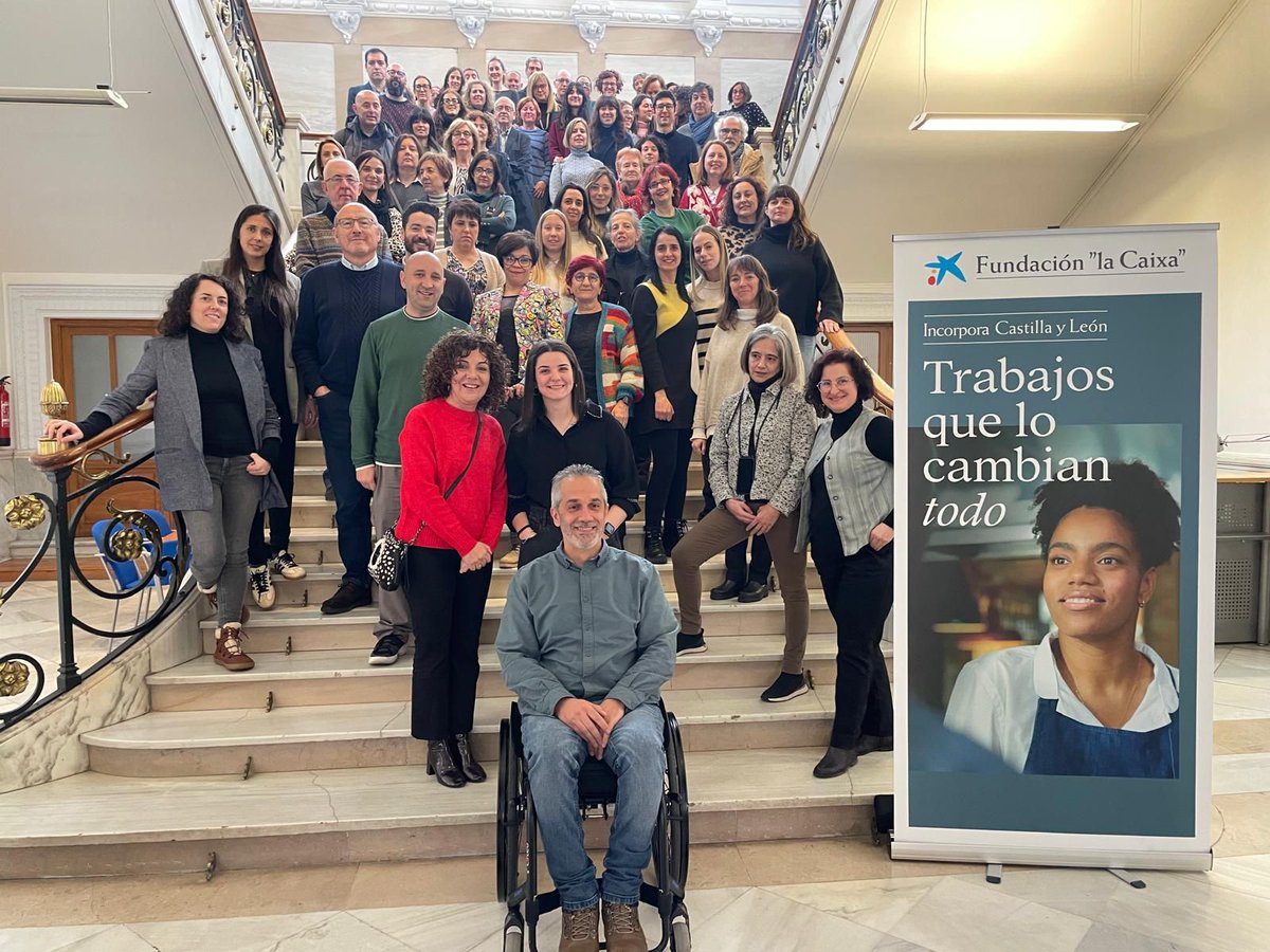 ProcomarVLL's tweet photo. 📢 ¡Gran noticia
 Un año más, firmamos el acuerdo con #INCORPORA 2025, el programa de Fundación "la Caixa" que impulsa la empleabilidad de las personas con vulnerabilidad @FundlaCaixa https://t.co/Hhlx6zGBHF