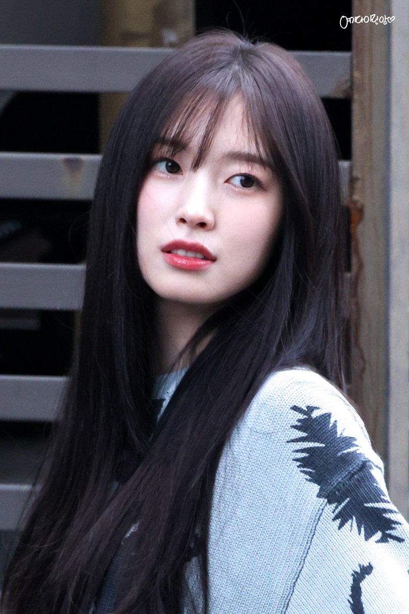 yeogidaarina's tweet photo. 250126 아린이는 사실 잘생김
#오마이걸 #OHMYGIRL #아린 #ARIN https://t.co/JWORbeaqq4