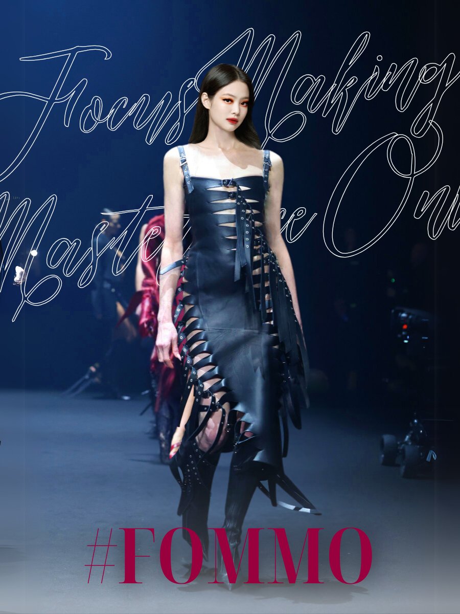 ㅤ

〖 ÉCLATIFIED NOTICE BOARD 〗

Captivated the crowd with her presence, #LIORA graced the #FOMMO stage hosted by DanPiece and MHK! With a look as fearless as her spirit and flawless in every detail, she embodies what it truly means to Focus on Making Masterpiece Only.

ㅤ