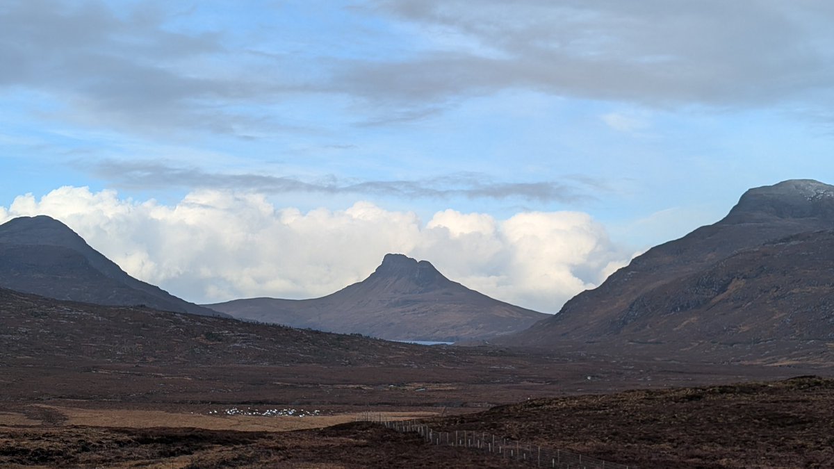 Hippyfish77's tweet image. My favourite mountain #StacPollaidh 😍🏴󠁧󠁢󠁳󠁣󠁴󠁿 it being Scotland the weather changed from sunny to stormy very quickly 😬