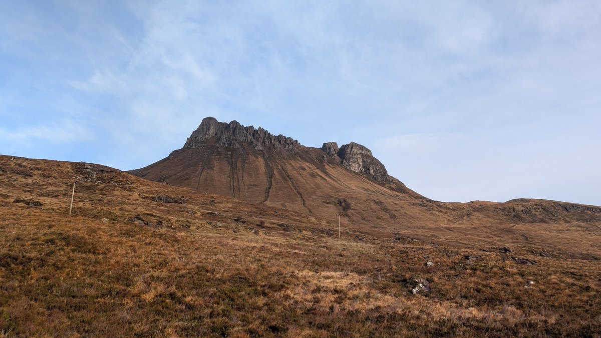 Hippyfish77's tweet image. My favourite mountain #StacPollaidh 😍🏴󠁧󠁢󠁳󠁣󠁴󠁿 it being Scotland the weather changed from sunny to stormy very quickly 😬
