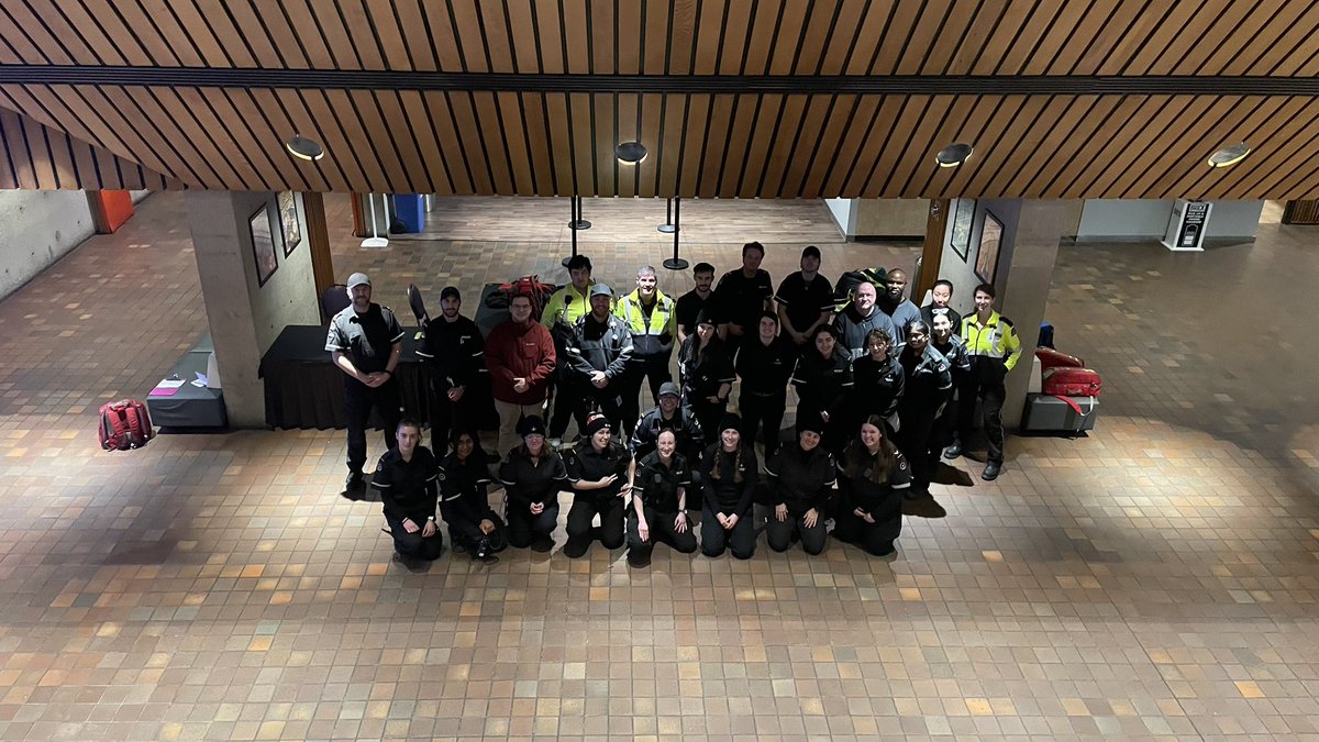 Huge thank you to the training team for putting together yet another amazing scenario night for our members 🙌🏻 
#stjohnambulance #firstaid #volenteer #scenarionights