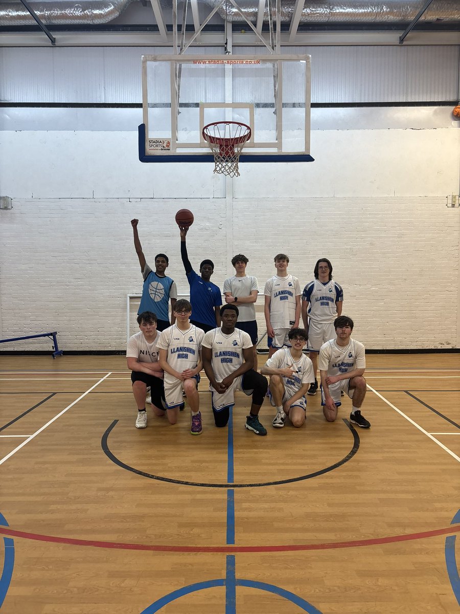 Great result for our senior basketball today! Hard work is paying off for these young men 🏀💙