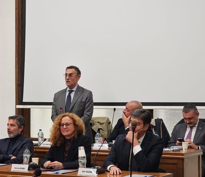 Silvestroninews's tweet photo. A Colleferro per discutere la separazione delle Carriere con l'On. Palombi il Senatore Salvitti e il sottosegretario Prisco e l'avvocato Sofi e tanti qualificati relatori.
La riforma della Giustizia si farà! Così come le altre riforme  e attueremo il programma del Governo Meloni https://t.co/WEQZ7Dl80r