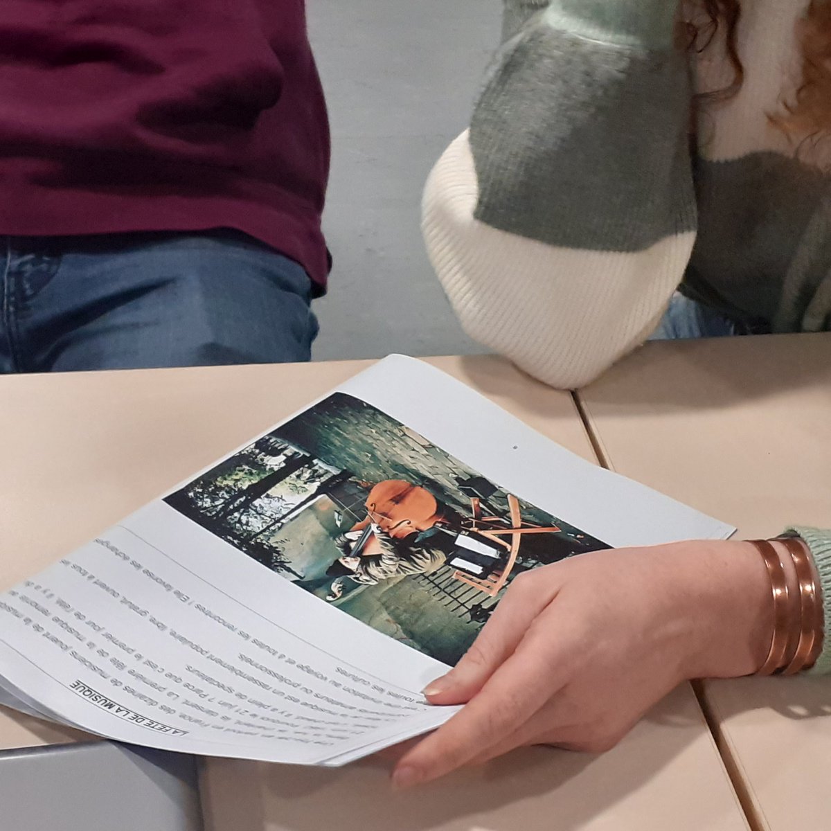 Grande 1ère pour la Mission MDL27 et l'équipe ASH27 : après 2 ans de conception, nous avons mené la formation Apprendre à lire après 10 ans. Nécessaire pour les élèves comme pour les PE.
@MoncadaFra <a href="/StephBastien27/">STEPHANIE BASTIEN</a> <a href="/henojero/">jerome HENON</a> <a href="/MariePierreCas2/">Marie Pierre Castelli</a>