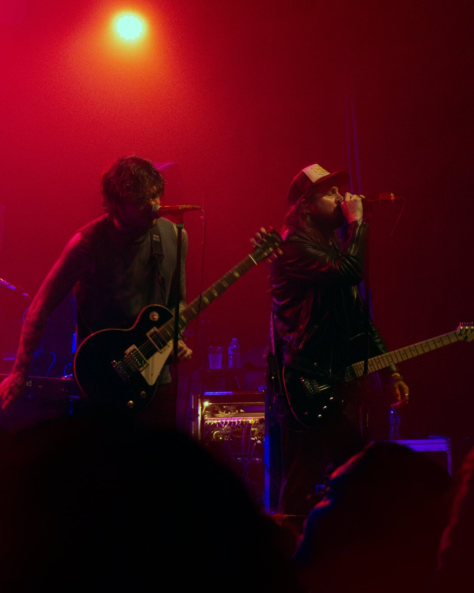 Zac B (@zacb_photo) on Twitter photo Jeremy Depoyster & Mike Hranica (<a href="/jdepoyster/">jeremy depoyster</a> & <a href="/mkhrnc/">Mike Hranica</a>)// The Devil Wears Prada (<a href="/TDWPband/">The Devil Wears Prada</a>) Jeremy Depoyster & Mike Hranica (<a href="/jdepoyster/">jeremy depoyster</a> & <a href="/mkhrnc/">Mike Hranica</a>)// The Devil Wears Prada (<a href="/TDWPband/">The Devil Wears Prada</a>)