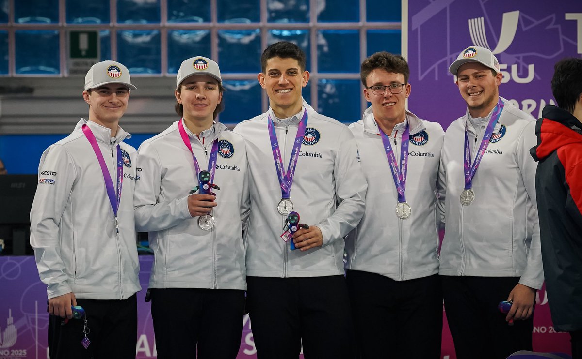 Highlights from the Men’s Curling Medal Ceremony as Team Hebert takes the podium and claims silver at the 2025 FISU World University Games.🥈🥌🇺🇸

#Torino2025 #FISUGames #WUG2025 #MensCurling #USACurling #SilverMedal