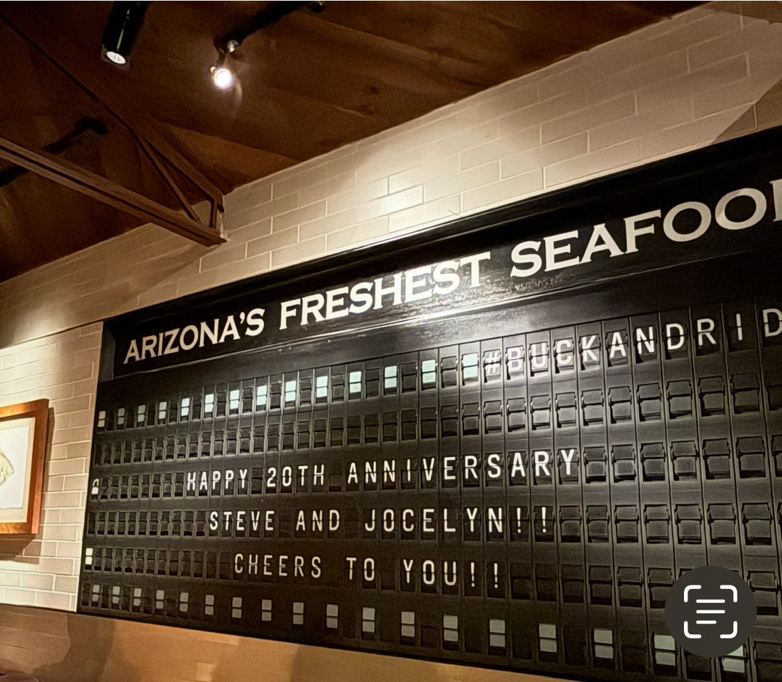 StephenLCrouch's tweet image. Happy 20th Wedding Anniversary to my amazing Wifey !