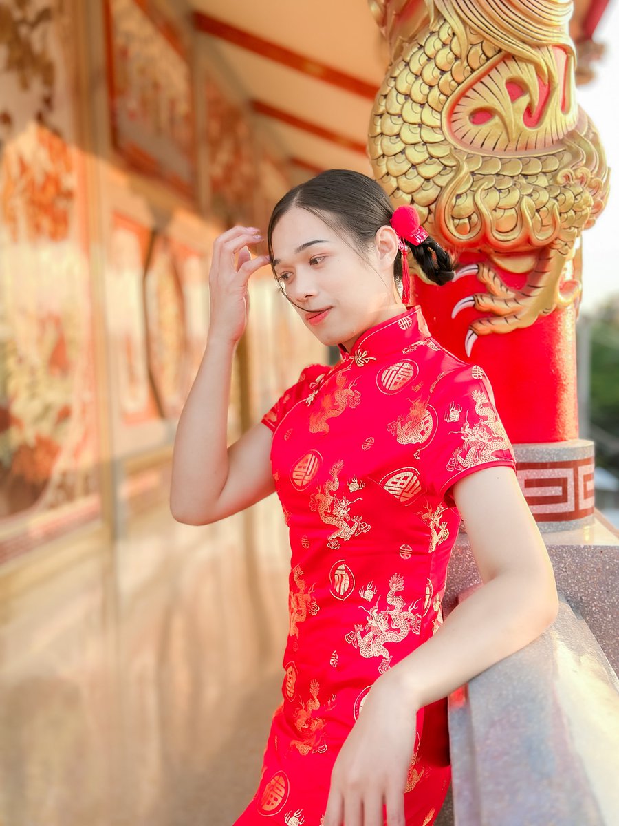 FLUORINE_F tweet media