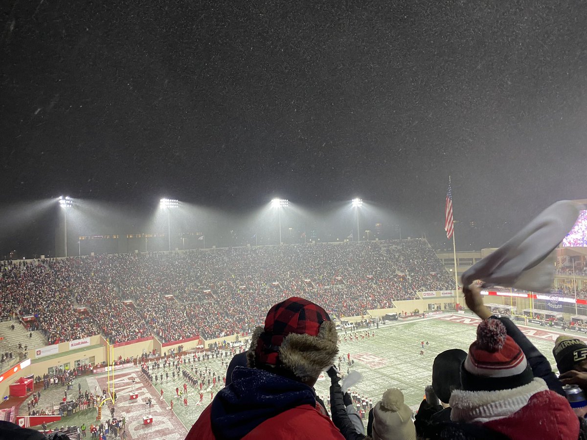 #1 RESPECTABLE NATIONAL TITLE CONFETTI WINNER tweet media