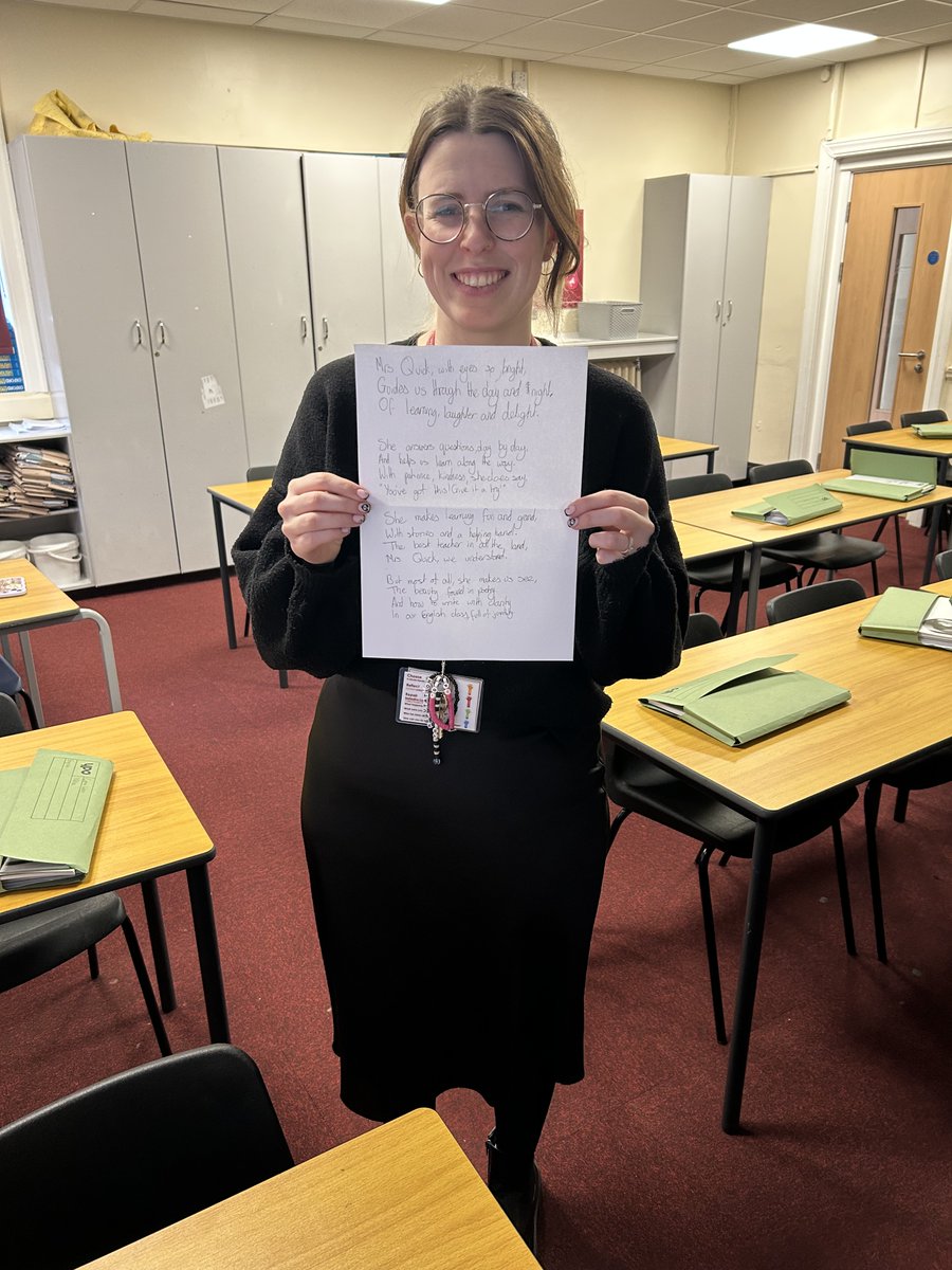 Grace in Y8 wrote a fantastic poem of appreciation for Mrs Quick's English lessons. As you can see, the poem is well-written and it was well-received by Mrs Quick!👏