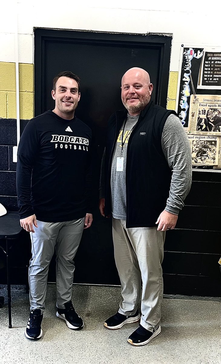 Jason Phillips (@jasonjennphil) on Twitter photo Awesome having ā¦<a href="/CoachHalvorsen/">Wade Halvorsen</a>ā© from Peru State recruiting our guys! Thanks coach! #BEST Awesome having ā¦<a href="/CoachHalvorsen/">Wade Halvorsen</a>ā© from Peru State recruiting our guys! Thanks coach! #BEST