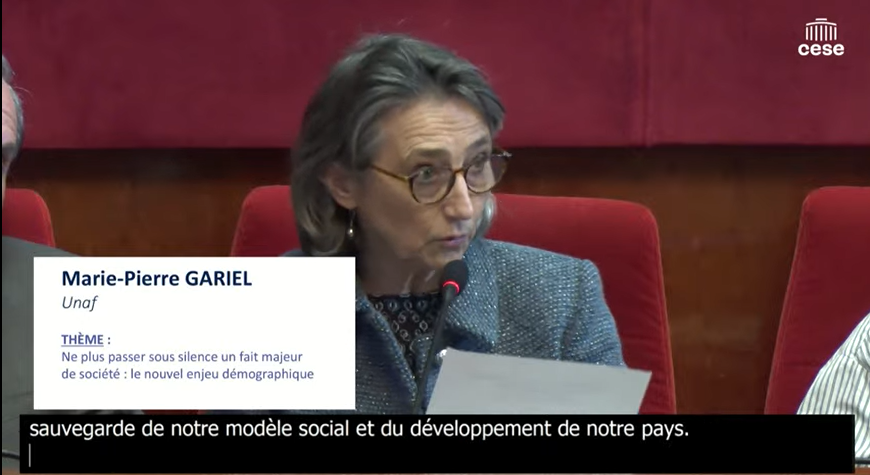 Au <a href="/lecese/">CESE</a>, intervention de l'Unaf : 
"En 2024, il naît 150 000 enfants de moins qu’en 2014. L’enfant n’a pas de prix, mais il a un coût et nécessite du temps pour les parents : un réinvestissement dans la politique familiale est urgent et attendu par les familles."
#démographie