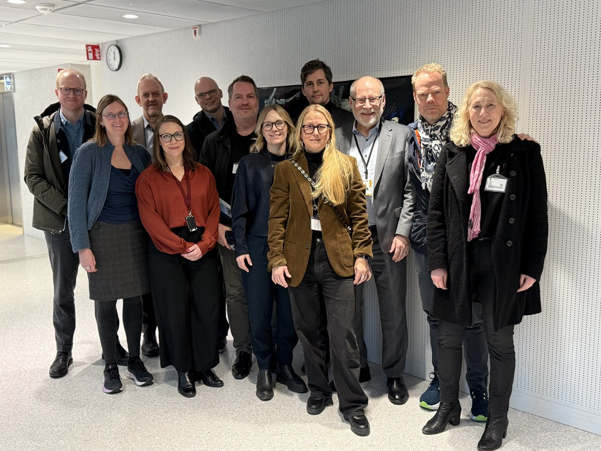 TMF (@traomobel) on Twitter photo TMF är en av flera organisationer som har lyft problemet med stigande myndighetsrelaterade kostnader för att bo & bygga. Idag fick @SimonImner & <a href="/gustafedgren/">Gustaf Edgren</a> tillfälle att diskutera detta med <a href="/SAttefall/">Stefan Attefall</a>
& representanter från ett flertal organisationer bl.a <a href="/byggforetagen/">Byggföretagen</a> #bopol TMF är en av flera organisationer som har lyft problemet med stigande myndighetsrelaterade kostnader för att bo & bygga. Idag fick @SimonImner & <a href="/gustafedgren/">Gustaf Edgren</a> tillfälle att diskutera detta med <a href="/SAttefall/">Stefan Attefall</a>
& representanter från ett flertal organisationer bl.a <a href="/byggforetagen/">Byggföretagen</a> #bopol